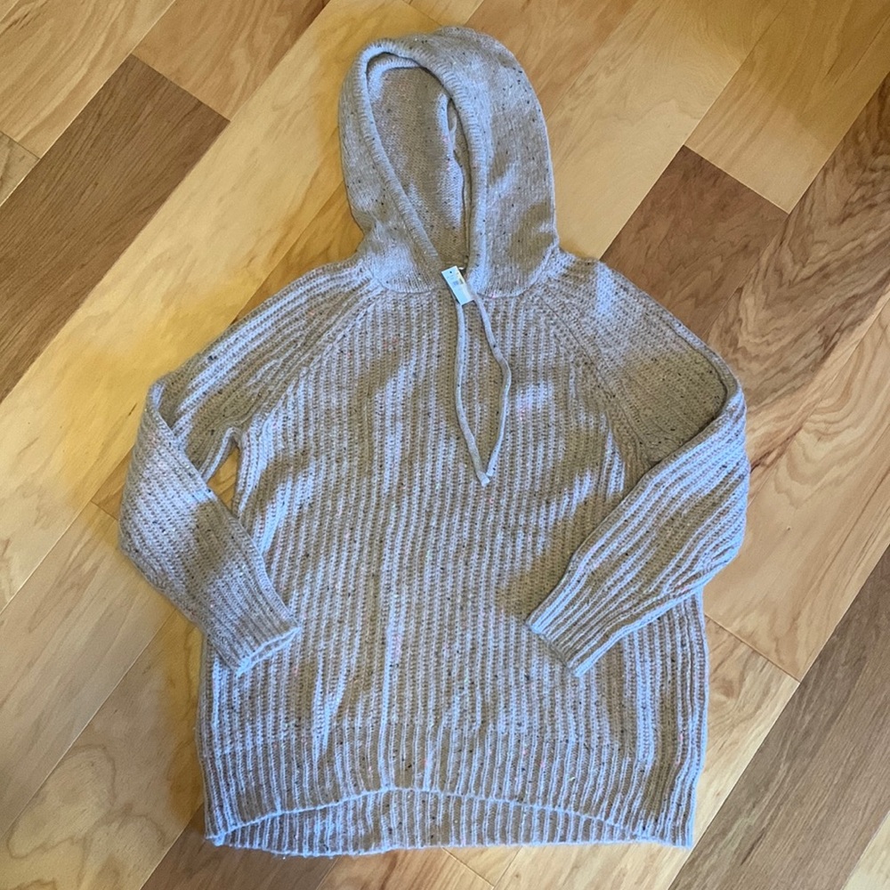 NWT Arie sweater